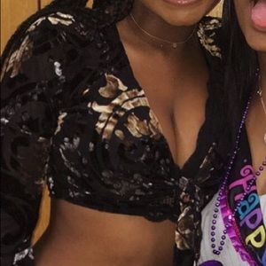 Bell sleeve velour top